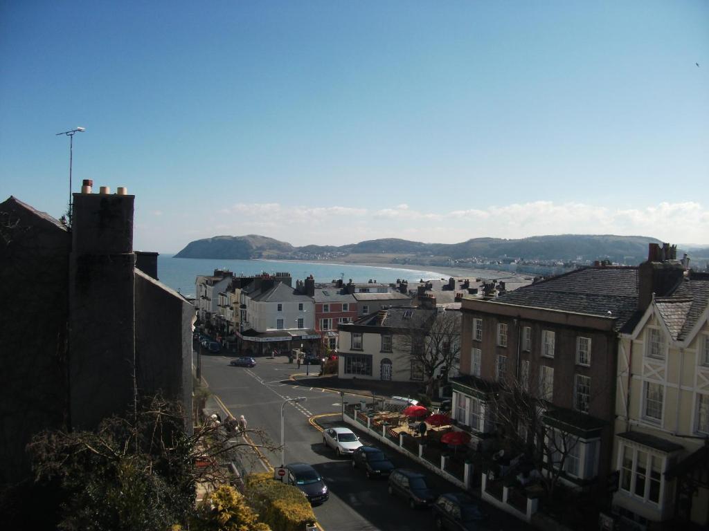 Bed and Breakfast The Chelsea Llandudno Zimmer foto