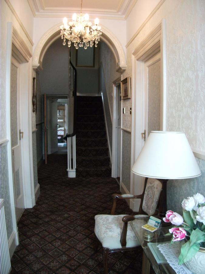 Bed and Breakfast The Chelsea Llandudno Exterior foto